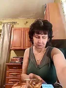 Laura Kiss online show from 17, 1, 2025