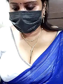 Snapshot of Queenflowerr chatting on 29, 1, 2025 Queenflowerr online show from 29, 1, 2025