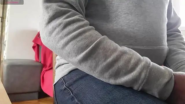 Snapshot of IndienTiger chatting on 14, 11, 2025 IndienTiger online show from 14, 11, 2025