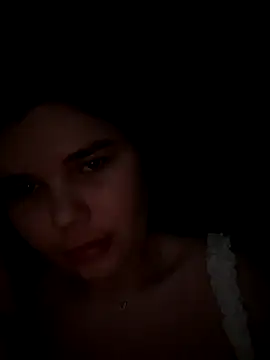 Snapshot of ella_zzz chatting on 18, 12, 2025 ella zzz online show from 18, 12, 2025