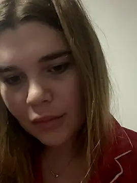 Snapshot of ella_zzz chatting on 20, 12, 2025 ella zzz online show from 20, 12, 2025