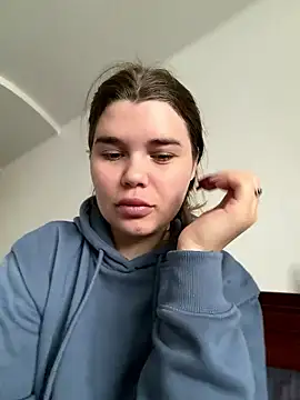 Snapshot of ella_zzz chatting on 12, 1, 2026 ella zzz online show from 12, 1, 2026