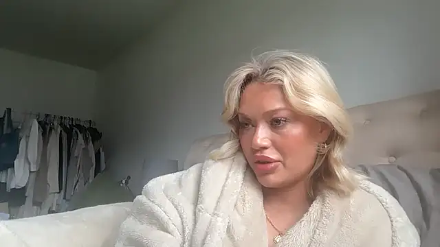 blissdimicco online show from 15, 3, 2026