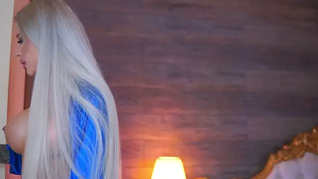 Juicy Jessye online show from 8, 11, 2025