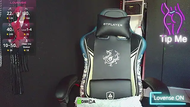 Snapshot of it_is_spicy chatting on 20, 10, 2025 it is spicy online show from 20, 10, 2025