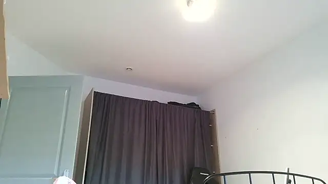 Snapshot of serena__vedette chatting on 22, 2, 2026 serena vedette online show from 22, 2, 2026