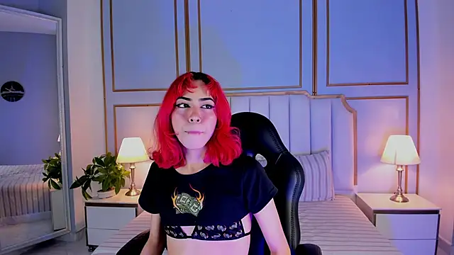 Raven jade  online show from 25, 1, 2025