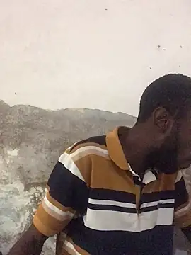 Snapshot of onewinnertee chatting on 16, 12, 2025 onewinnertee online show from 16, 12, 2025