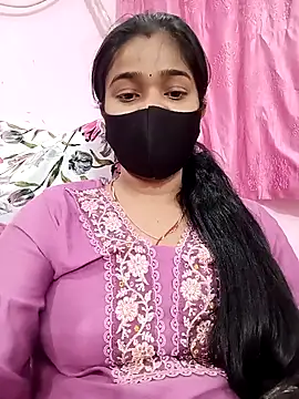 Snapshot of Simran-001 chatting on 7, 3, 2025 Simran-001 online show from 7, 3, 2025