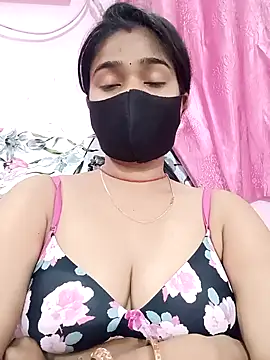 Snapshot of Simran-001 chatting on 7, 3, 2025 Simran-001 online show from 7, 3, 2025