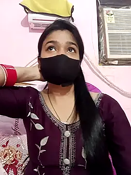 Snapshot of Simran-001 chatting on 26, 9, 2025 Simran-001 online show from 26, 9, 2025