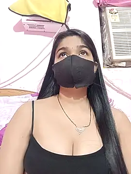 Snapshot of Simran-001 chatting on 3, 10, 2025 Simran-001 online show from 3, 10, 2025