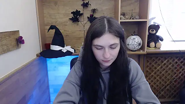 AmandaJi  online show from 12, 11, 2025