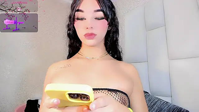 Angeles Busst online show from 8, 10, 2025