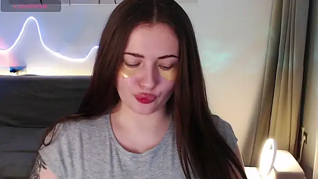 Snapshot of Ollie_James chatting on 21, 11, 2025 Ollie James online show from 21, 11, 2025