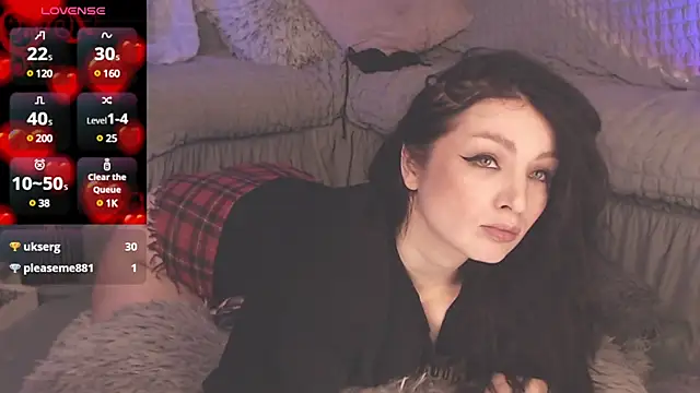 BritneyBarker online show from 4, 3, 2025