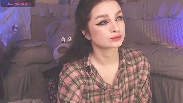 BritneyBarker online show from 22, 3, 2025