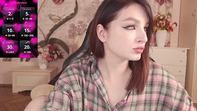 BritneyBarker online show from 21, 11, 2025