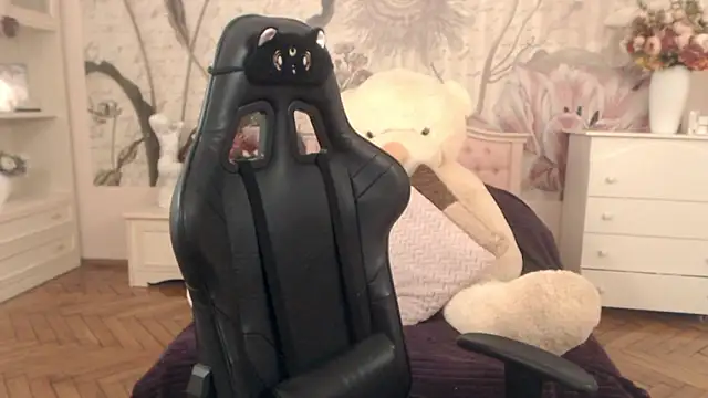 BritneyBarker online show from 12, 3, 2026