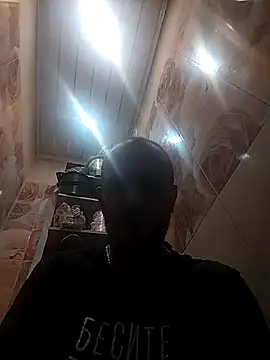 Snapshot of MaxDevilWhite chatting on 16, 10, 2025 MaxDevilWhite online show from 16, 10, 2025