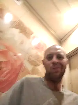 Snapshot of MaxDevilWhite chatting on 3, 11, 2025 MaxDevilWhite online show from 3, 11, 2025