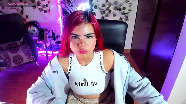 saray  jones online show from 8, 10, 2025