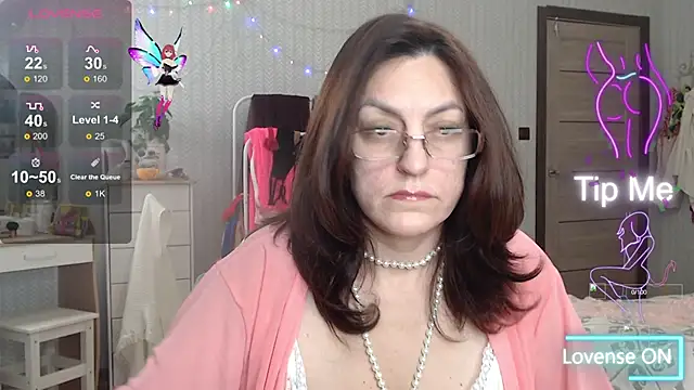 Snapshot of Soffya_Soy chatting on 8, 11, 2025 Soffya Soy online show from 8, 11, 2025