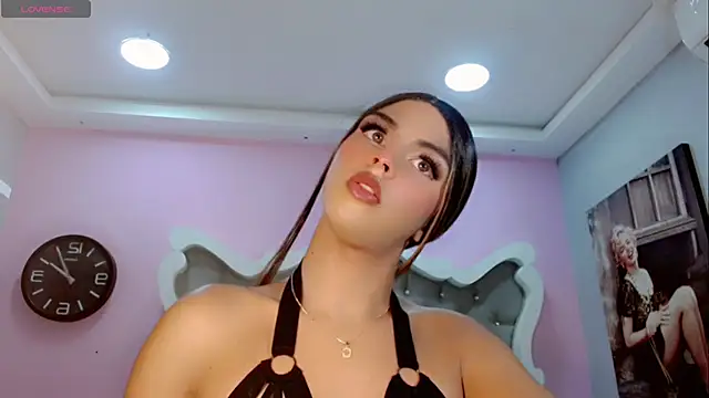 CamiiGarcia online show from 12, 3, 2025