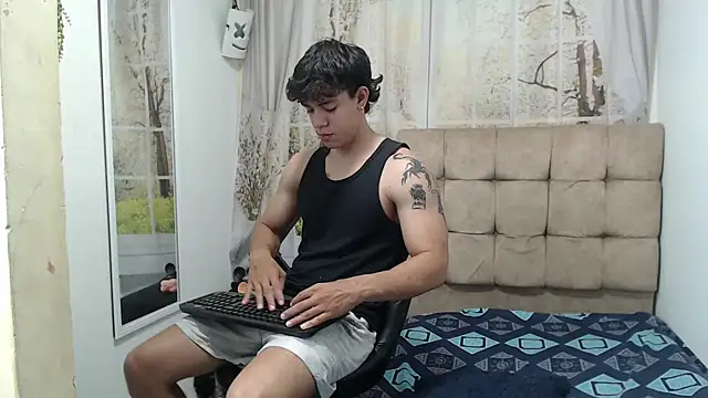 HENRY SENNI online show from 25, 9, 2025