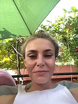 White Lu online show from 15, 2, 2026