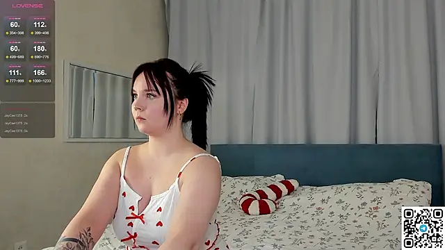 Snapshot of maya_suun chatting on 26, 2, 2025 maya suun online show from 26, 2, 2025