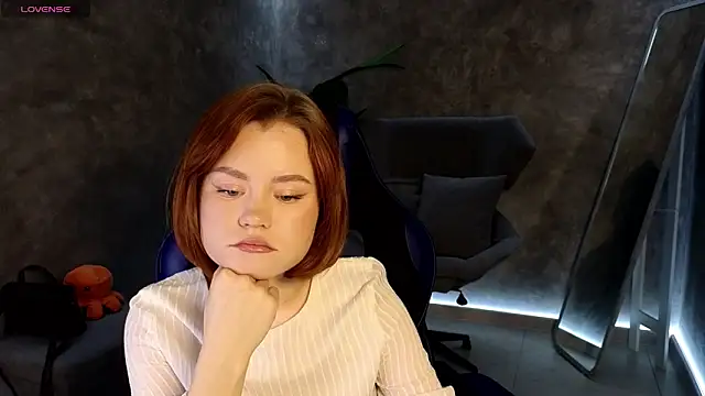 Snapshot of lu_muon chatting on 4, 2, 2025 lu muon online show from 4, 2, 2025