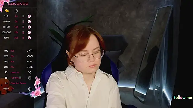 Snapshot of lu_muon chatting on 5, 2, 2025 lu muon online show from 5, 2, 2025