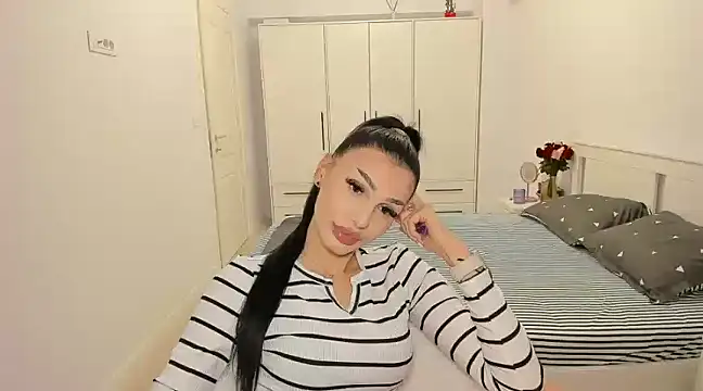 HelenShawn online show from 21, 2, 2025