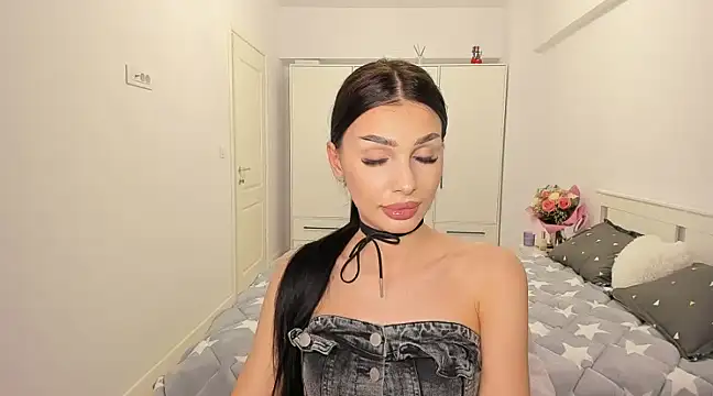 HelenShawn online show from 26, 2, 2025