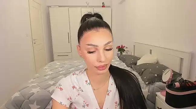 HelenShawn online show from 3, 3, 2025