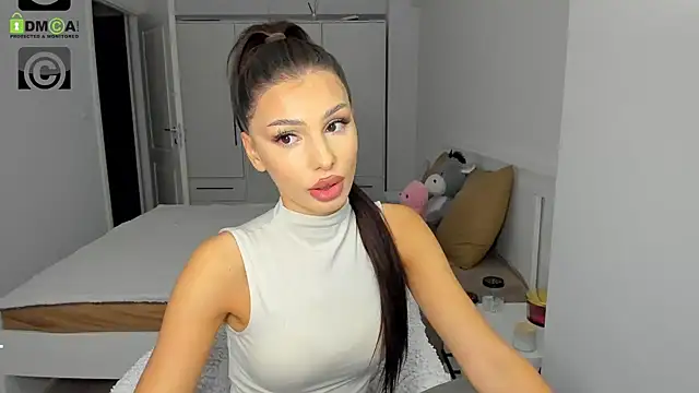 HelenShawn online show from 28, 10, 2025