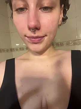 Molli Luv online show from 18, 1, 2026