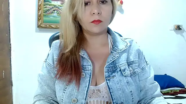 Snapshot of mariana0x chatting on 7, 2, 2025 mariana0x online show from 7, 2, 2025