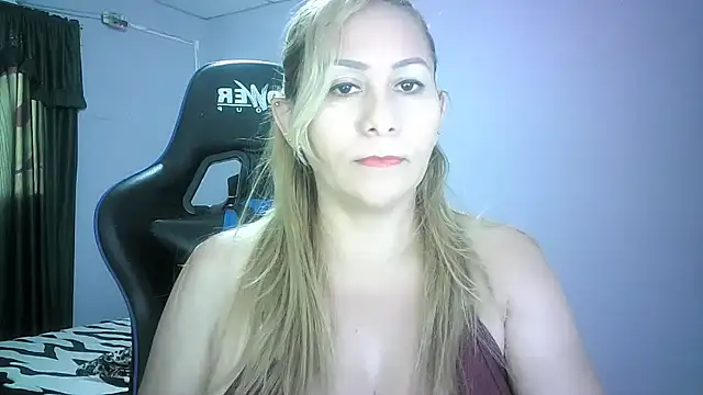 mariana0x online show from 11, 11, 2025