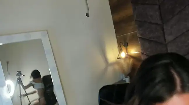 LauraaGomezz   online show from 18, 2, 2025