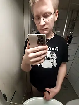 Arttuforyounakedboy online show from 5, 2, 2026