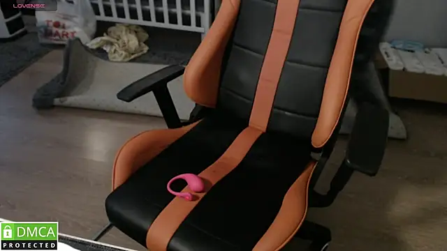 Snapshot of crystalyss chatting on 9, 11, 2025 crystalyss online show from 9, 11, 2025