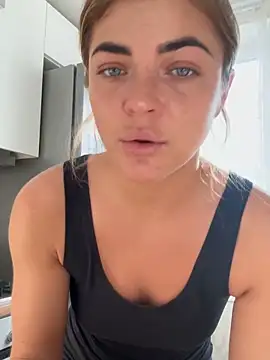 Snapshot of Donna_Sun chatting on 24, 2, 2025 Donna Sun online show from 24, 2, 2025