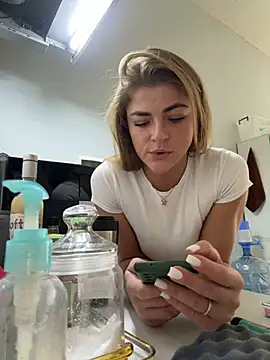 Snapshot of Donna_Sun chatting on 13, 3, 2025 Donna Sun online show from 13, 3, 2025