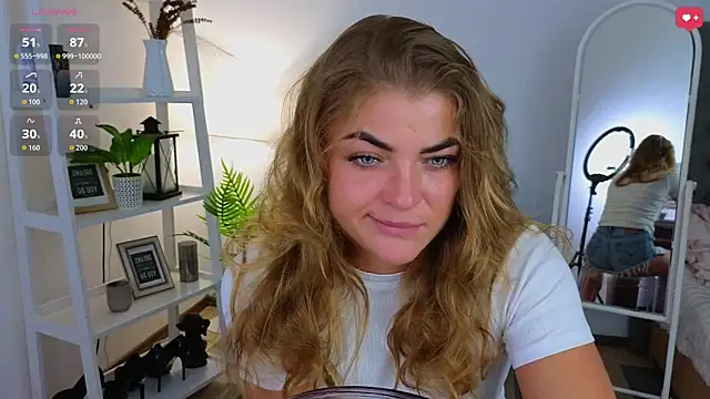 Snapshot of Donna_Sun chatting on 14, 9, 2025 Donna Sun online show from 14, 9, 2025