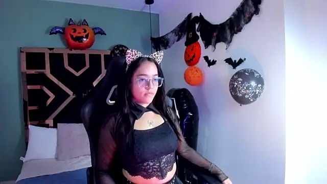 Snapshot of Billie_Jhonson_ chatting on 13, 10, 2025 Billie Jhonson online show from 13, 10, 2025