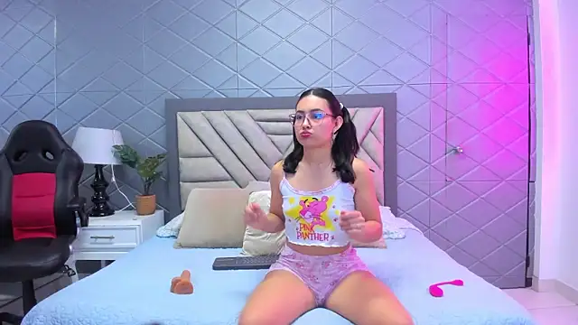 VioletRousse  online show from 12, 3, 2025