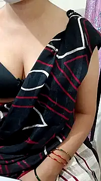 Snapshot of PRIYANKAUAE chatting on 26, 1, 2025 PRIYANKAUAE online show from 26, 1, 2025