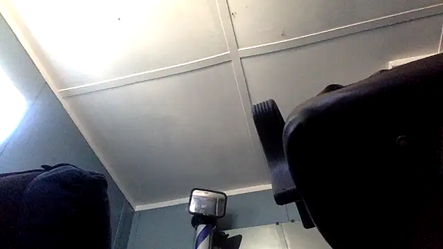 sexyhotstud12 online show from 19, 1, 2026